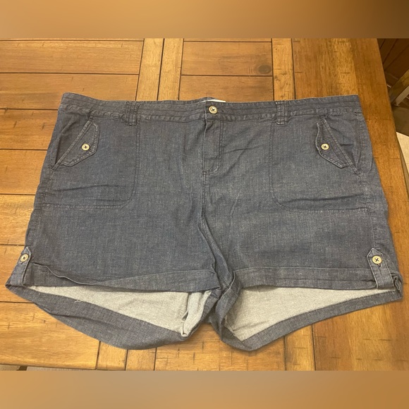 Military Short Short - Chambray Medium Wash - Picture 6 of 7